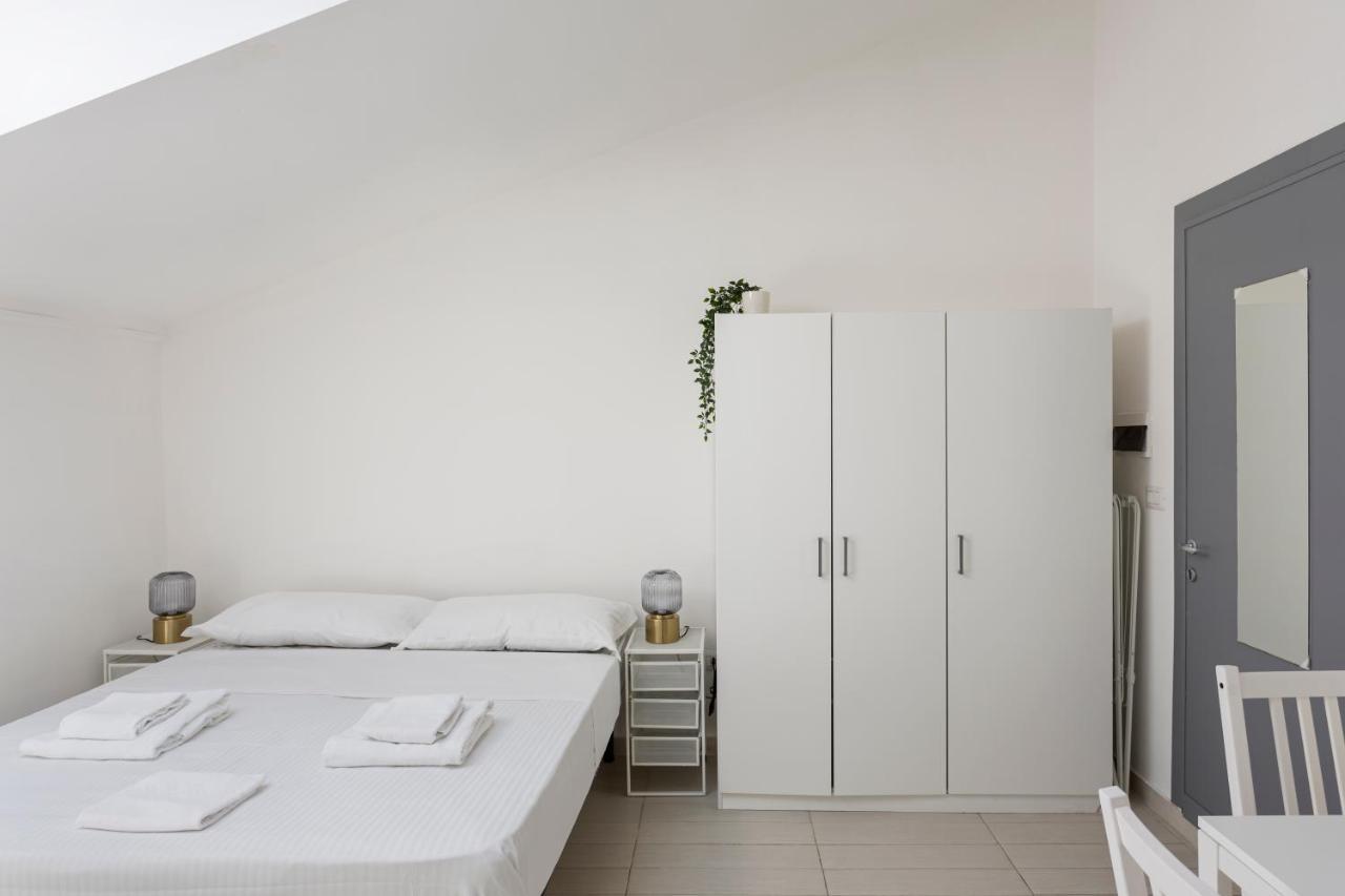 Apartment Studio Apt - Duomo 6 Milan